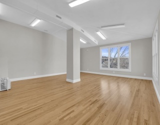 201 High Street, Brookline, Massachusetts, 6 Bedrooms Bedrooms, 7 Rooms Rooms,2 BathroomsBathrooms,Residential Lease,For Rent,High Street,73514936
