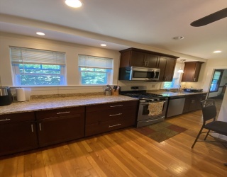 12 Fifth Ave, Watertown, Massachusetts, 2 Bedrooms Bedrooms, 7 Rooms Rooms,1 BathroomBathrooms,Residential Lease,For Rent,Fifth Ave,73515014