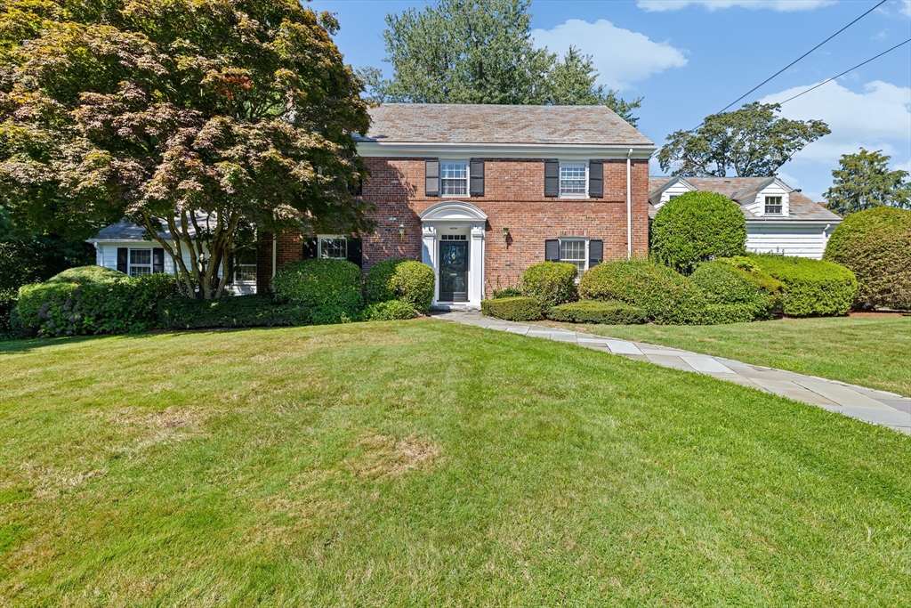 443 Chestnut, Newton, Massachusetts, 5 Bedrooms Bedrooms, 10 Rooms Rooms,4.5 BathroomsBathrooms,Residential,For Sale,Chestnut,73509205