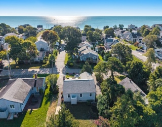 35 Shore Dr, Mashpee, Massachusetts, 4 Bedrooms Bedrooms, 7 Rooms Rooms,1.5 BathroomsBathrooms,Residential,For Sale,Shore Dr,73513705