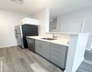 30 Beacham Street, Everett, Massachusetts, 1 Bedroom Bedrooms, 3 Rooms Rooms,1 BathroomBathrooms,Residential Lease,For Rent,Beacham Street,73515188