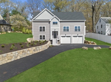 301 Maple, Shrewsbury, Massachusetts, 3 Bedrooms Bedrooms, 8 Rooms Rooms,3.5 BathroomsBathrooms,Residential,For Sale,Maple,73515200