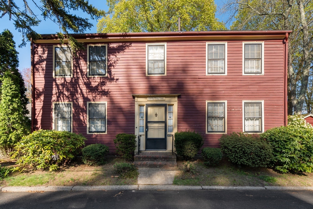 30 Troy Ln, Newton, Massachusetts, 2 Bedrooms Bedrooms, 7 Rooms Rooms,1.5 BathroomsBathrooms,Residential,For Sale,Troy Ln,73515234
