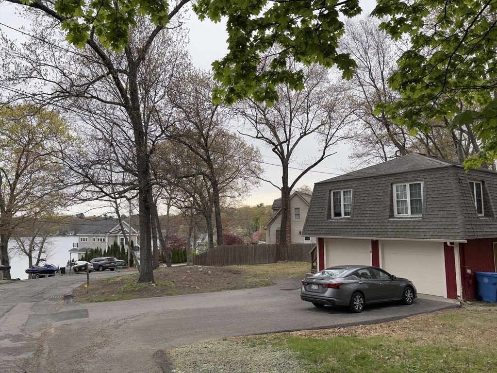 18 A St, Wrentham, Massachusetts, 2 Bedrooms Bedrooms, 4 Rooms Rooms,1.5 BathroomsBathrooms,Residential,For Sale,A St,73514888