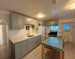 19 Westbourne Ter, Brookline, Massachusetts, 2 Bedrooms Bedrooms, 4 Rooms Rooms,1 BathroomBathrooms,Residential Lease,For Rent,Westbourne Ter,73515250
