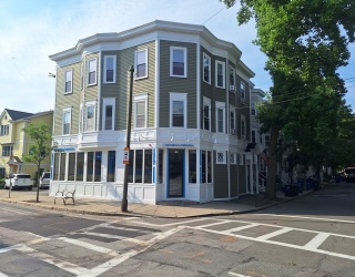 293 Cypress St, Brookline, Massachusetts, 6 Bedrooms Bedrooms, 12 Rooms Rooms,3 BathroomsBathrooms,Residential Income,For Sale,Cypress St,73515119