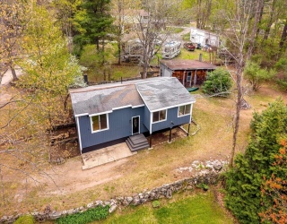 31 Camp Rd, Orange, Massachusetts, 2 Bedrooms Bedrooms, 4 Rooms Rooms,1 BathroomBathrooms,Residential,For Sale,Camp Rd,73514843