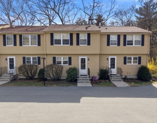 20 1/2 Webb St, Middleton, Massachusetts, 2 Bedrooms Bedrooms, 5 Rooms Rooms,1.5 BathroomsBathrooms,Residential,For Sale,Webb St,73514742