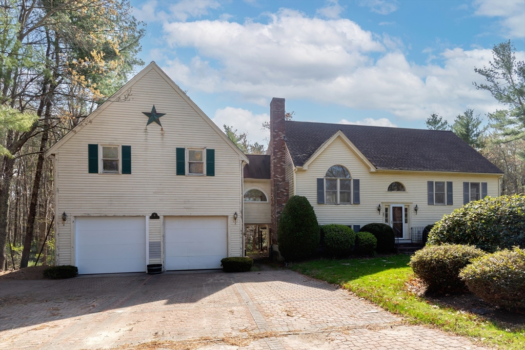 20 Dinahs Way, Wareham, Massachusetts, 3 Bedrooms Bedrooms, 7 Rooms Rooms,2 BathroomsBathrooms,Residential,For Sale,Dinahs Way,73514972