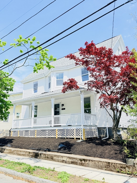 60 Montclair Ave, Quincy, Massachusetts, 3 Bedrooms Bedrooms, 8 Rooms Rooms,3 BathroomsBathrooms,Residential,For Sale,Montclair Ave,73514909