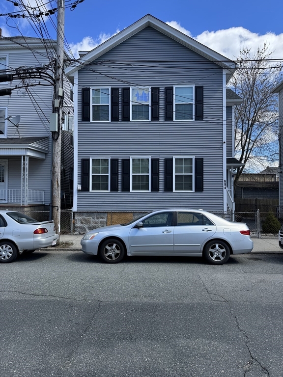 694 King Philip, Fall River, Massachusetts, 2 Bedrooms Bedrooms, 4 Rooms Rooms,1 BathroomBathrooms,Residential Lease,For Rent,King Philip,73515294
