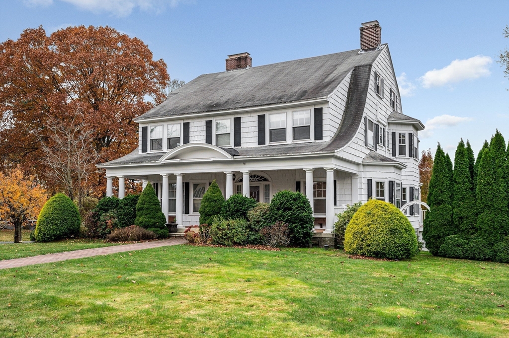 45 Clark Road, Lowell, Massachusetts, 4 Bedrooms Bedrooms, 12 Rooms Rooms,4 BathroomsBathrooms,Residential,For Sale,Clark Road,73455489