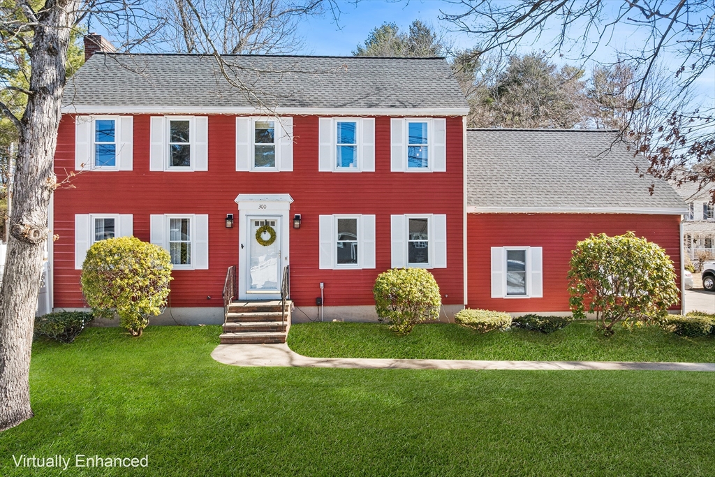 300 Woburn St, Wilmington, Massachusetts, 3 Bedrooms Bedrooms, 10 Rooms Rooms,2 BathroomsBathrooms,Residential,For Sale,Woburn St,73486134