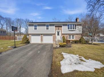 138 Elmar Dr, Agawam, Massachusetts, 3 Bedrooms Bedrooms, 6 Rooms Rooms,2 BathroomsBathrooms,Residential,For Sale,Elmar Dr,73484489 138 Elmar Dr, Agawam, Massachusetts, 3 Bedrooms Bedrooms, 6 Rooms Rooms,2 BathroomsBathrooms,Residential,For Sale,Elmar Dr,73484489