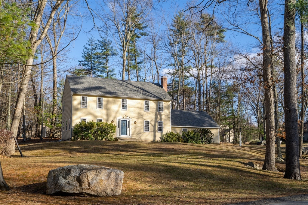 8 Highland Rd, Acton, Massachusetts, 4 Bedrooms Bedrooms, 8 Rooms Rooms,2.5 BathroomsBathrooms,Residential,For Sale,Highland Rd,73490835