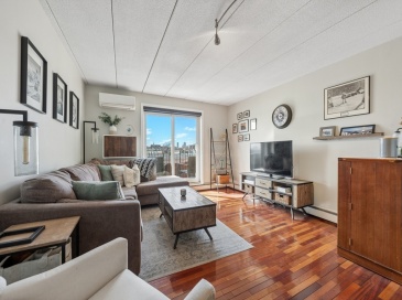761 E 6th St, Boston, Massachusetts, 2 Bedrooms Bedrooms, 4 Rooms Rooms,1 BathroomBathrooms,Residential,For Sale,E 6th St,73491278 761 E 6th St, Boston, Massachusetts, 2 Bedrooms Bedrooms, 4 Rooms Rooms,1 BathroomBathrooms,Residential,For Sale,E 6th St,73491278