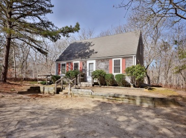 18 Windsor Drive, Edgartown, Massachusetts, 3 Bedrooms Bedrooms, 6 Rooms Rooms,2 BathroomsBathrooms,Residential,For Sale,Windsor Drive,73489567 18 Windsor Drive, Edgartown, Massachusetts, 3 Bedrooms Bedrooms, 6 Rooms Rooms,2 BathroomsBathrooms,Residential,For Sale,Windsor Drive,73489567
