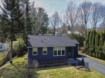 121 Berkshire Dr, Williamstown, Massachusetts, 3 Bedrooms Bedrooms, 12 Rooms Rooms,2 BathroomsBathrooms,Residential,For Sale,Berkshire Dr,73495546 121 Berkshire Dr, Williamstown, Massachusetts, 3 Bedrooms Bedrooms, 12 Rooms Rooms,2 BathroomsBathrooms,Residential,For Sale,Berkshire Dr,73495546