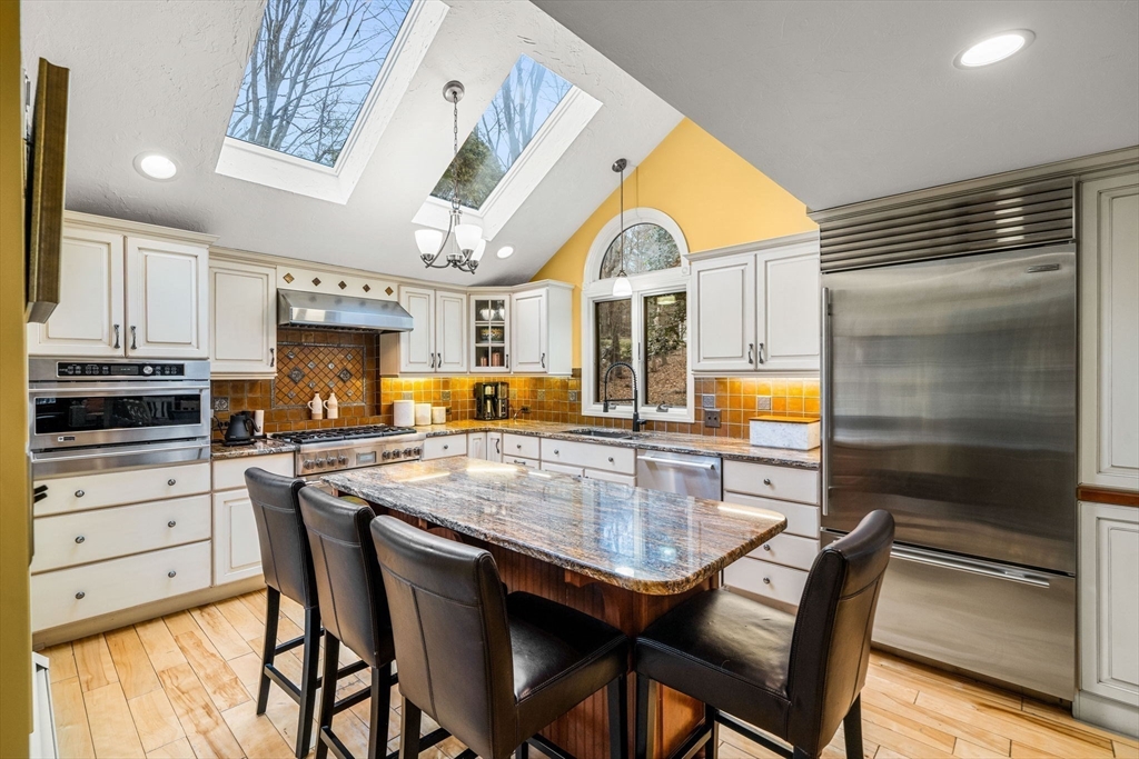 79 Sampson, Bolton, Massachusetts, 4 Bedrooms Bedrooms, 8 Rooms Rooms,2.5 BathroomsBathrooms,Residential,For Sale,Sampson,73495043