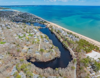21 Uncatena Rd, Mashpee, Massachusetts, 3 Bedrooms Bedrooms, 6 Rooms Rooms,1 BathroomBathrooms,Residential,For Sale,Uncatena Rd,73515347