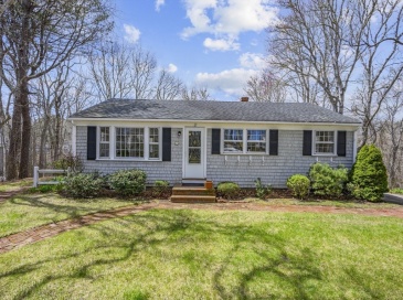 21 Uncatena Rd, Mashpee, Massachusetts, 3 Bedrooms Bedrooms, 6 Rooms Rooms,1 BathroomBathrooms,Residential,For Sale,Uncatena Rd,73515347 21 Uncatena Rd, Mashpee, Massachusetts, 3 Bedrooms Bedrooms, 6 Rooms Rooms,1 BathroomBathrooms,Residential,For Sale,Uncatena Rd,73515347