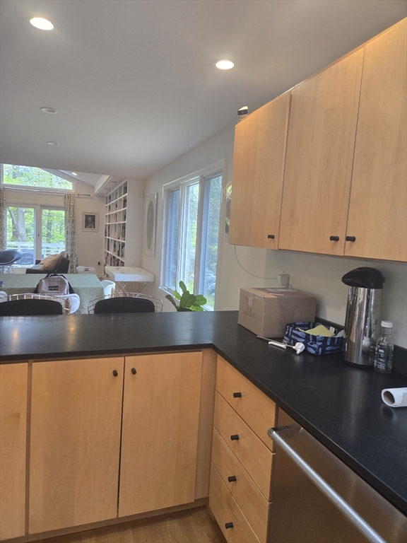 110 Dorcar Road, Newton, Massachusetts, 4 Bedrooms Bedrooms, 10 Rooms Rooms,3.5 BathroomsBathrooms,Residential Lease,For Rent,Dorcar Road,73515319