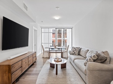 771 Harrison Ave, Boston, Massachusetts, 2 Bedrooms Bedrooms, 5 Rooms Rooms,2.5 BathroomsBathrooms,Residential Lease,For Rent,Harrison Ave,73515385
