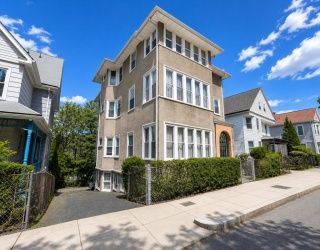 36 Wenham St, Boston, Massachusetts, 9 Bedrooms Bedrooms, 18 Rooms Rooms,3 BathroomsBathrooms,Residential Income,For Sale,Wenham St,73515394