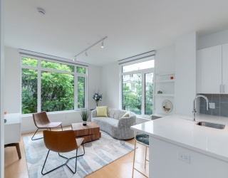 605 Concord, Cambridge, Massachusetts, 2 Bedrooms Bedrooms, 3 Rooms Rooms,2 BathroomsBathrooms,Residential Lease,For Rent,Concord,73515408