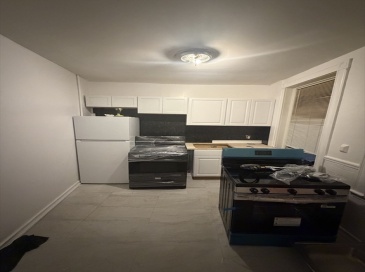 100 Linden Street, Boston, Massachusetts, 3 Bedrooms Bedrooms, 3 Rooms Rooms,1 BathroomBathrooms,Residential Lease,For Rent,Linden Street,73515409