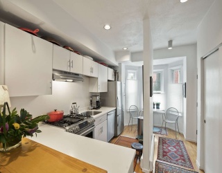 26 Bigelow St, Cambridge, Massachusetts, 2 Bedrooms Bedrooms, 3 Rooms Rooms,1.5 BathroomsBathrooms,Residential Lease,For Rent,Bigelow St,73515413