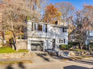 73 Lockwood Rd, Lynn, Massachusetts, 4 Bedrooms Bedrooms, 7 Rooms Rooms,1.5 BathroomsBathrooms,Residential,For Sale,Lockwood Rd,73457045
