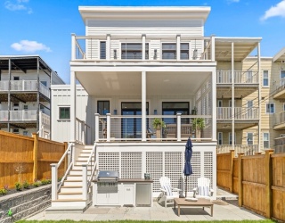 847 E 5th St, Boston, Massachusetts, 4 Bedrooms Bedrooms, 8 Rooms Rooms,3.5 BathroomsBathrooms,Residential,For Sale,E 5th St,73515417