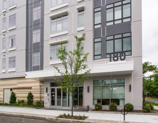 180 Telford Street, Boston, Massachusetts, 1 Bedroom Bedrooms, 5 Rooms Rooms,1 BathroomBathrooms,Residential,For Sale,Telford Street,73515379