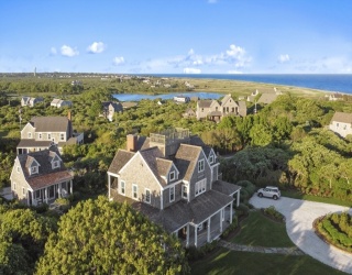 26 Old Tom Nevers, Nantucket, Massachusetts, 6 Bedrooms Bedrooms, 11 Rooms Rooms,5.5 BathroomsBathrooms,Residential Lease,For Rent,Old Tom Nevers,73515443