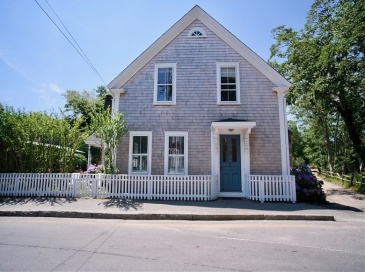 82 Center, Nantucket, Massachusetts, 4 Bedrooms Bedrooms, 6 Rooms Rooms,4 BathroomsBathrooms,Residential Lease,For Rent,Center,73515444 82 Center, Nantucket, Massachusetts, 4 Bedrooms Bedrooms, 6 Rooms Rooms,4 BathroomsBathrooms,Residential Lease,For Rent,Center,73515444