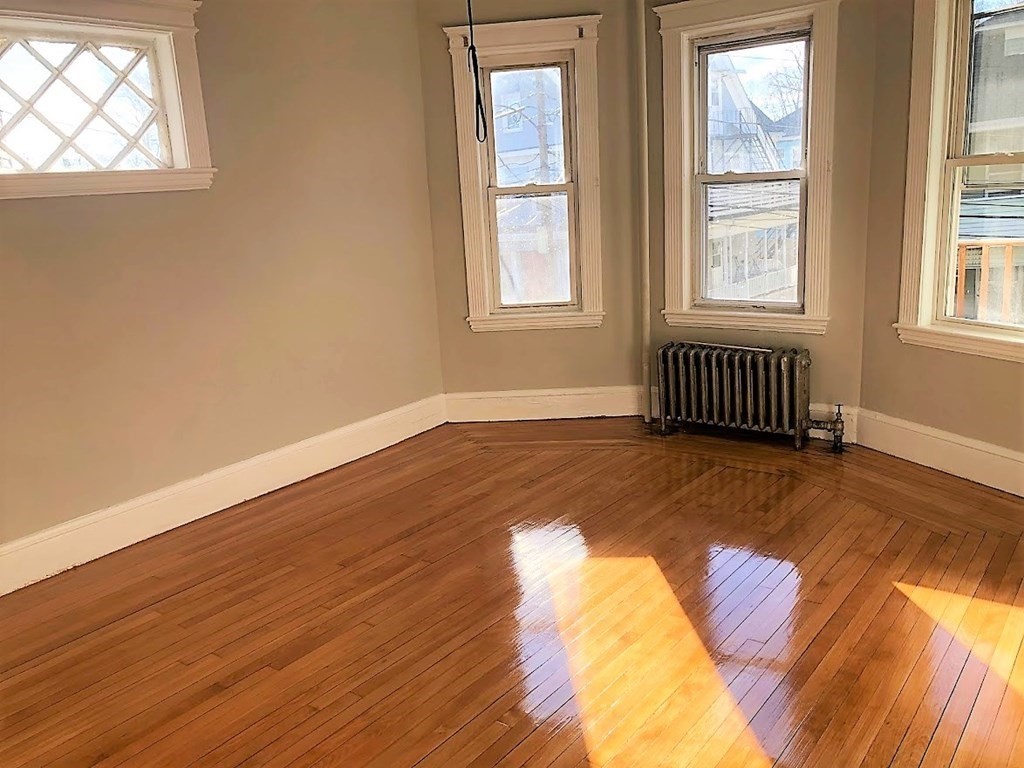19 Arden Street, Boston, Massachusetts, 3 Bedrooms Bedrooms, 5 Rooms Rooms,1 BathroomBathrooms,Residential Lease,For Rent,Arden Street,73515475