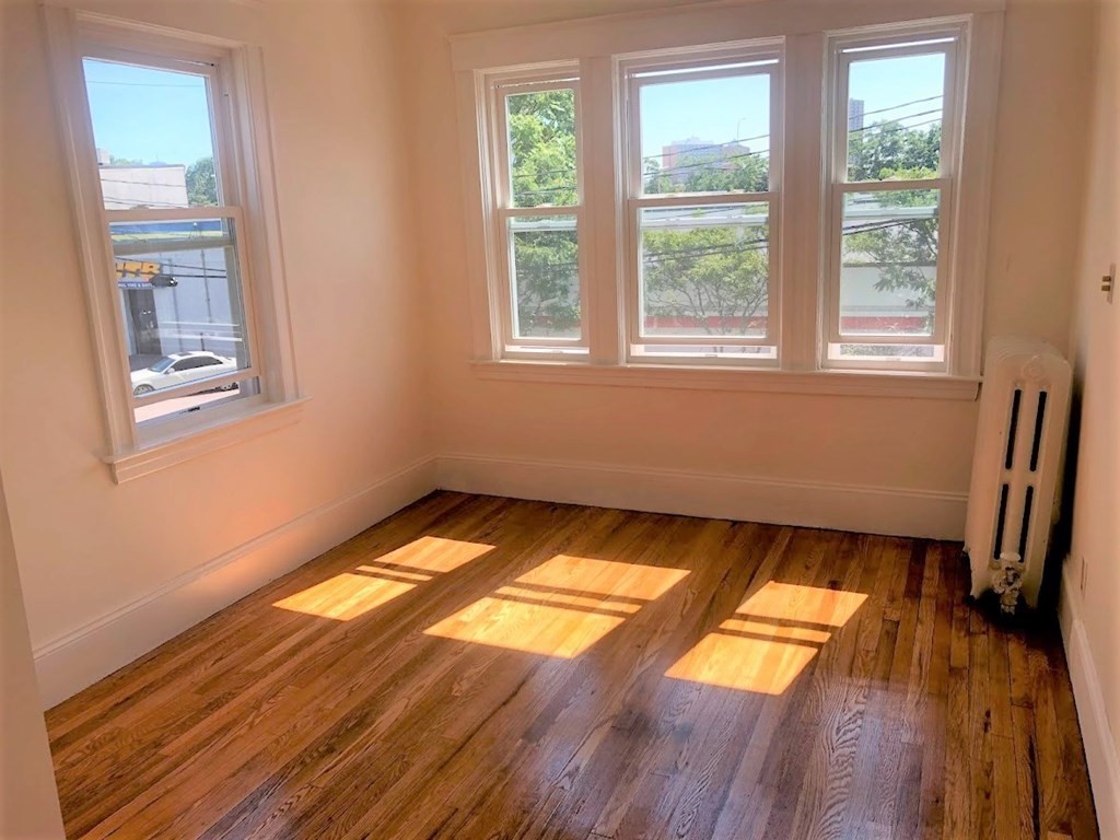 82 Empire Street, Boston, Massachusetts, 5 Bedrooms Bedrooms, 7 Rooms Rooms,2 BathroomsBathrooms,Residential Lease,For Rent,Empire Street,73515477