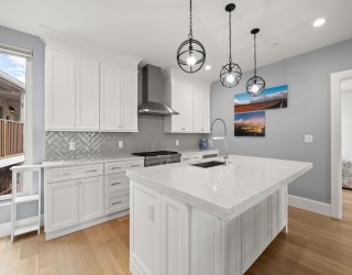 520 Dorchester Ave, Boston, Massachusetts, 2 Bedrooms Bedrooms, 4 Rooms Rooms,2 BathroomsBathrooms,Residential Lease,For Rent,Dorchester Ave,73515484