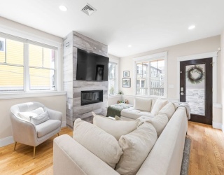 5-7 Whitman St, Somerville, Massachusetts, 3 Bedrooms Bedrooms, 7 Rooms Rooms,3.5 BathroomsBathrooms,Residential,For Sale,Whitman St,73515485