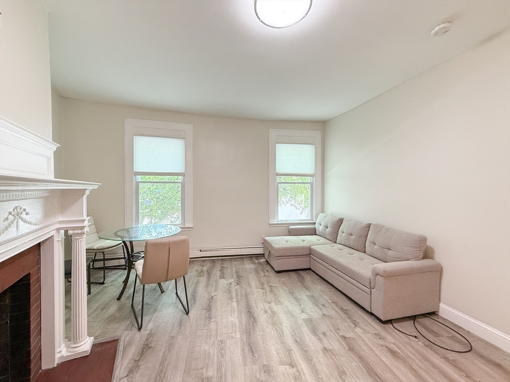 1767 Commonwealth Ave, Boston, Massachusetts, 2 Bedrooms Bedrooms, 4 Rooms Rooms,1 BathroomBathrooms,Residential Lease,For Rent,Commonwealth Ave,73515515