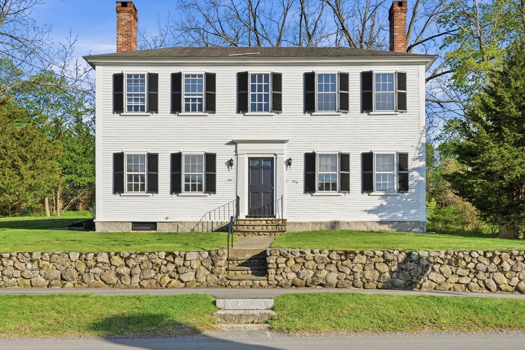 198 South Street, Hingham, Massachusetts, 1 Bedroom Bedrooms, 3 Rooms Rooms,1 BathroomBathrooms,Residential,For Sale,South Street,73515412