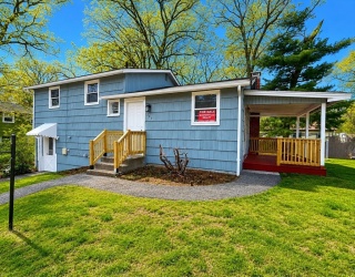 283 Pond St, Rockland, Massachusetts, 3 Bedrooms Bedrooms, 6 Rooms Rooms,1.5 BathroomsBathrooms,Residential,For Sale,Pond St,73515498