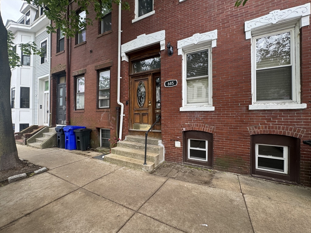 685 E 7th Street, Boston, Massachusetts, 1 Bedroom Bedrooms, 3 Rooms Rooms,1 BathroomBathrooms,Residential Lease,For Rent,E 7th Street,73515591
