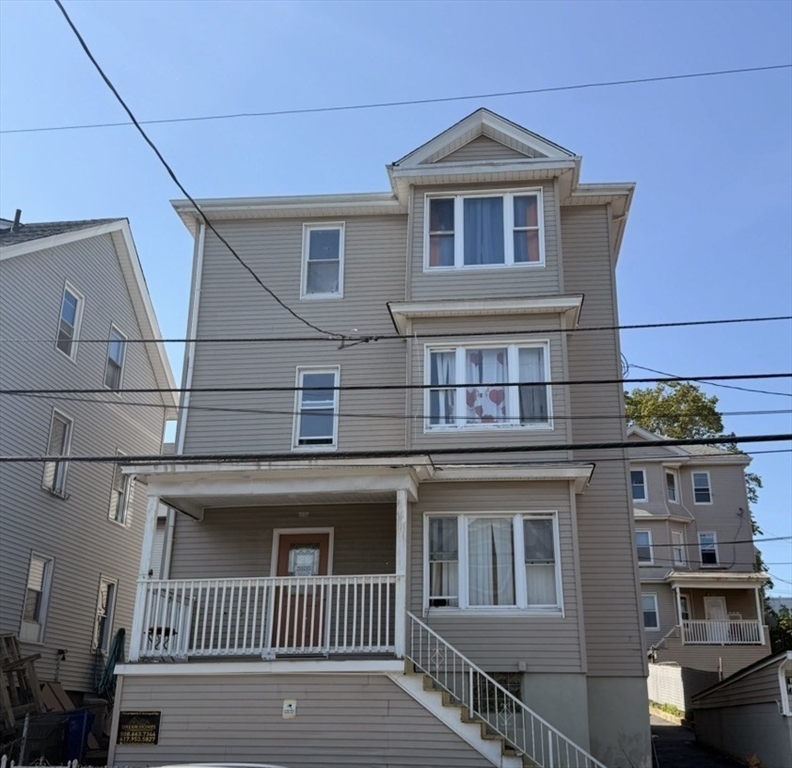 425 Division St, Fall River, Massachusetts, 6 Bedrooms Bedrooms, 15 Rooms Rooms,3 BathroomsBathrooms,Residential Income,For Sale,Division St,73515539