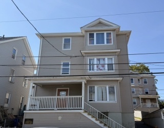 425 Division St, Fall River, Massachusetts, 6 Bedrooms Bedrooms, 15 Rooms Rooms,3 BathroomsBathrooms,Residential Income,For Sale,Division St,73515539