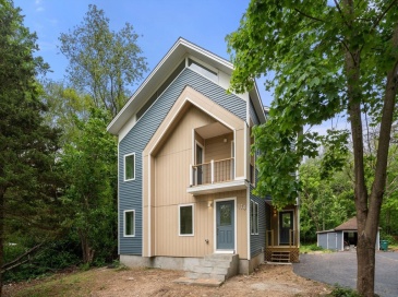 174 Gilbert St, Mansfield, Massachusetts, 3 Bedrooms Bedrooms, 10 Rooms Rooms,2.5 BathroomsBathrooms,Residential,For Sale,Gilbert St,73506682