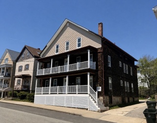 630 Maple St, Fall River, Massachusetts, 8 Bedrooms Bedrooms, 16 Rooms Rooms,4 BathroomsBathrooms,Residential Income,For Sale,Maple St,73515620