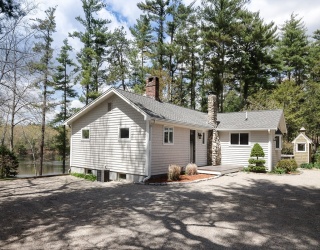 75 Crystal Lake Road, Halifax, Massachusetts, 3 Bedrooms Bedrooms, 6 Rooms Rooms,1.5 BathroomsBathrooms,Residential,For Sale,Crystal Lake Road,73515635