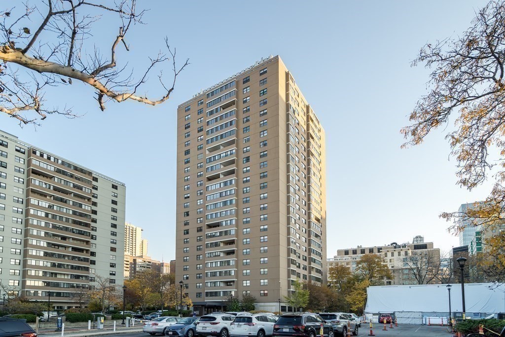 8 Whittier Place, Boston, Massachusetts, 1 Bedroom Bedrooms, 3 Rooms Rooms,1 BathroomBathrooms,Residential Lease,For Rent,Whittier Place,73515643